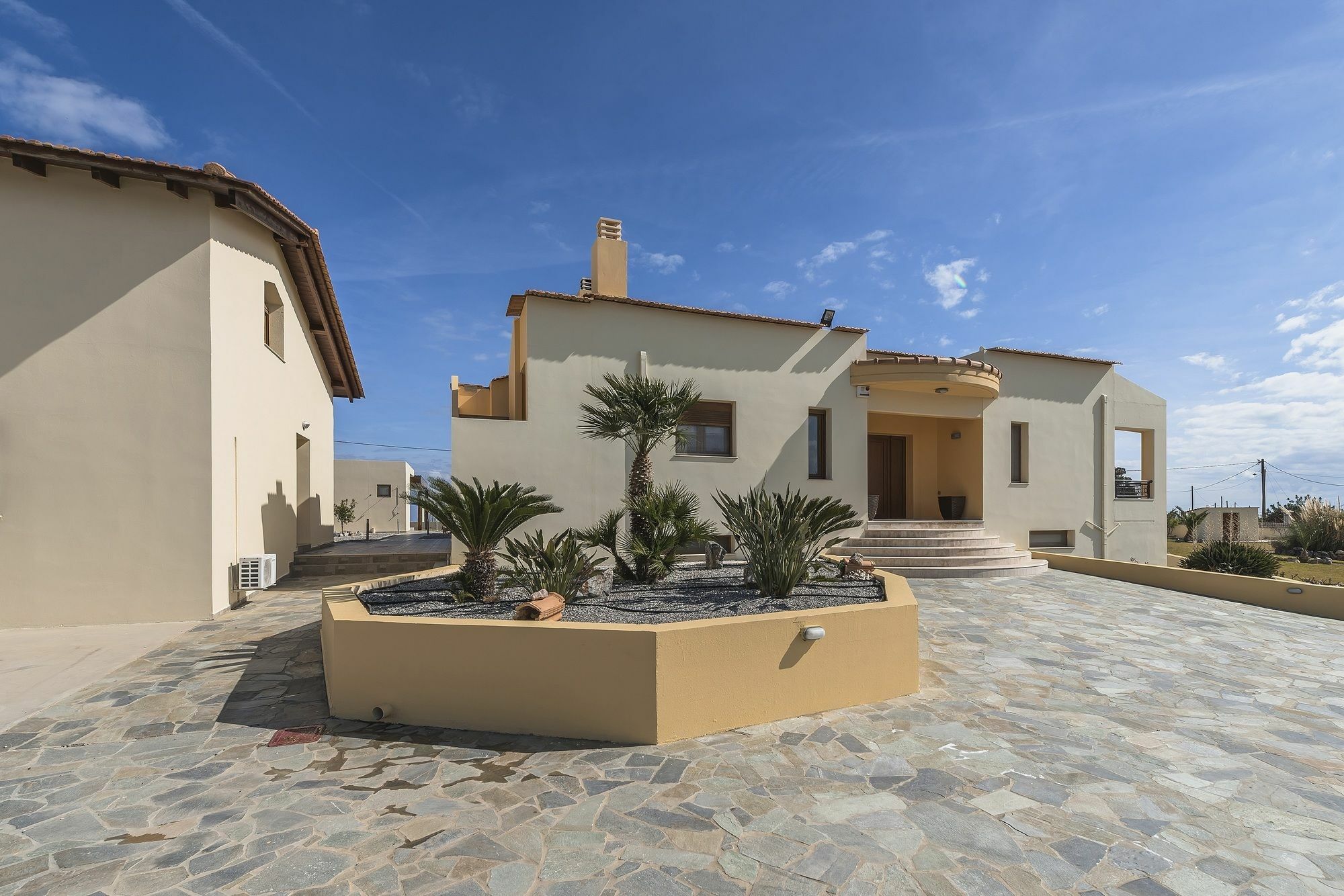 Rose Villa